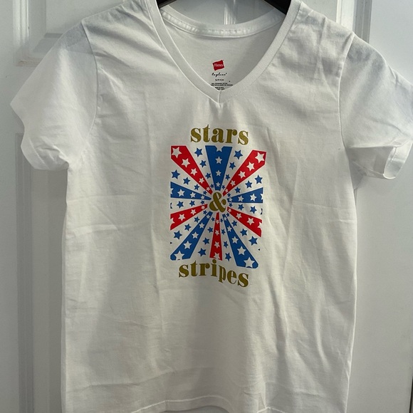 NWOT Hanes Stars & Stripes T-Shirt - Women’s Size Small - Picture 3 of 6
